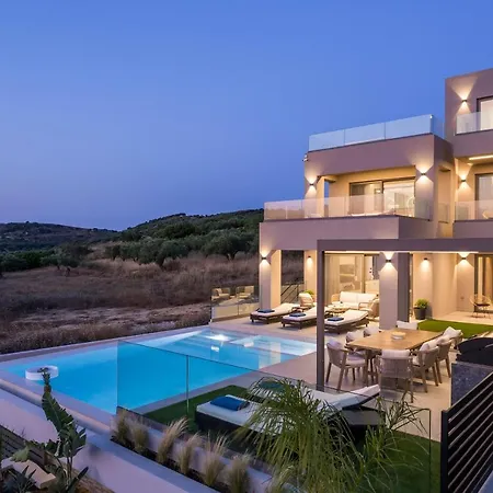 Ekphrasis With Sea View And Jacuzzi *