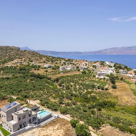 Ekphrasis With Sea View And Jacuzzi Ravdhoúkha